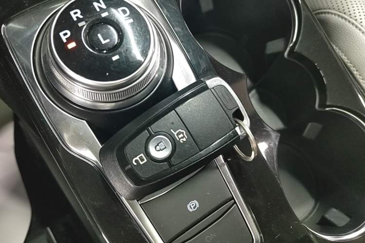 Used Ford Escape 2020 EcoBoost 245 Four-Wheel Drive Luxury Edition Vehicle Key