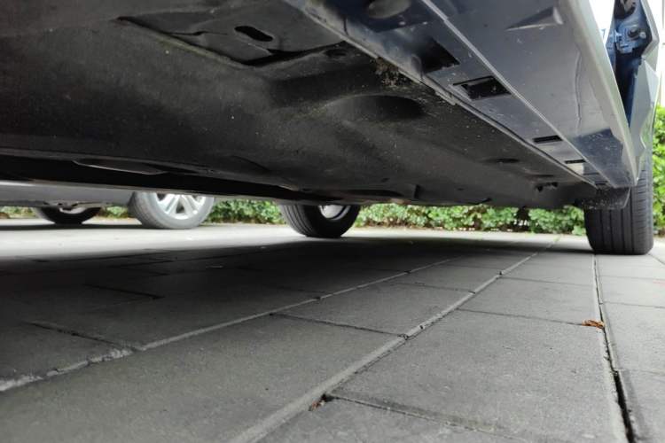 Used Ford Escape 2020 EcoBoost 245 Four-Wheel Drive ST-LINE Deluxe Edition Chassis Front Left