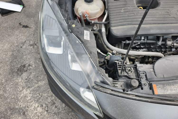 Used Ford Escape 2020 EcoBoost 245 Two-Wheel Drive Smart & Enjoyment Model Engine Bay Right