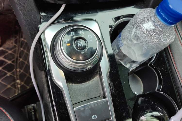 Used Ford Escape 2020 EcoBoost 245 Four-Wheel Drive ST-LINE Deluxe Edition Gear Lever