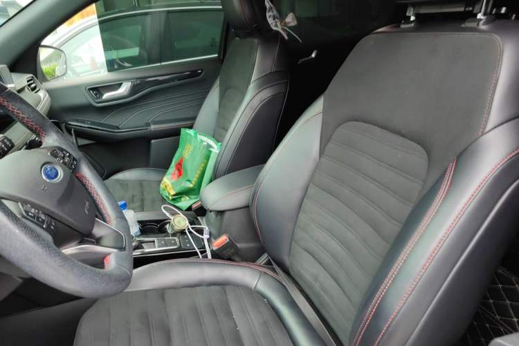 Used Ford Escape 2020 EcoBoost 245 Four-Wheel Drive ST-LINE Deluxe Edition Left Front Seat
