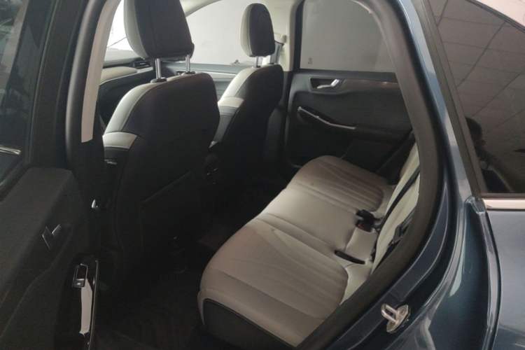 Used Ford Escape 2020 EcoBoost 245 Four-Wheel Drive ST-LINE Deluxe Edition Left Rear Seat