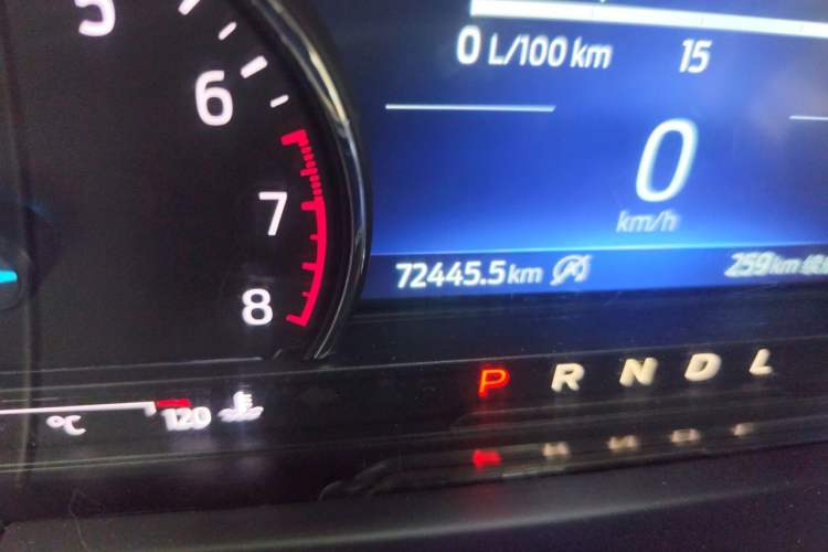 Used Ford Escape 2020 EcoBoost 245 Two-Wheel Drive Smart & Enjoyment Model Odometer Close Up