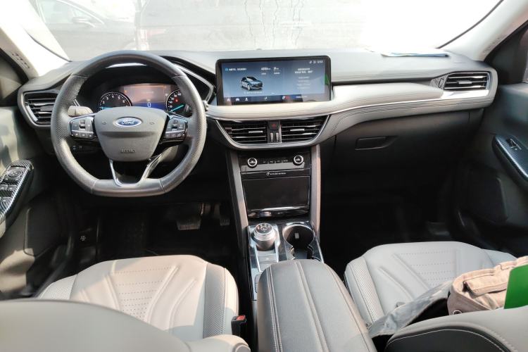 Used Ford Escape 2020 EcoBoost 245 Two-Wheel-Drive Titanium Edition Interior 2