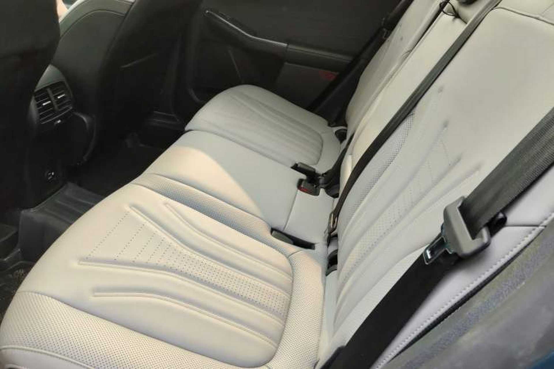 Used Ford Escape 2020 EcoBoost 245 Two-Wheel-Drive Titanium Edition Interior 4