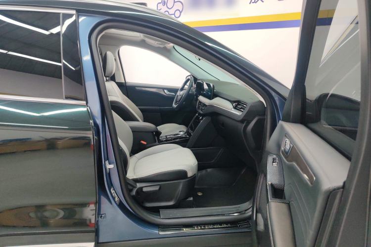 Used Ford Escape 2020 EcoBoost 245 Two-Wheel-Drive Titanium Edition Right Front Seat