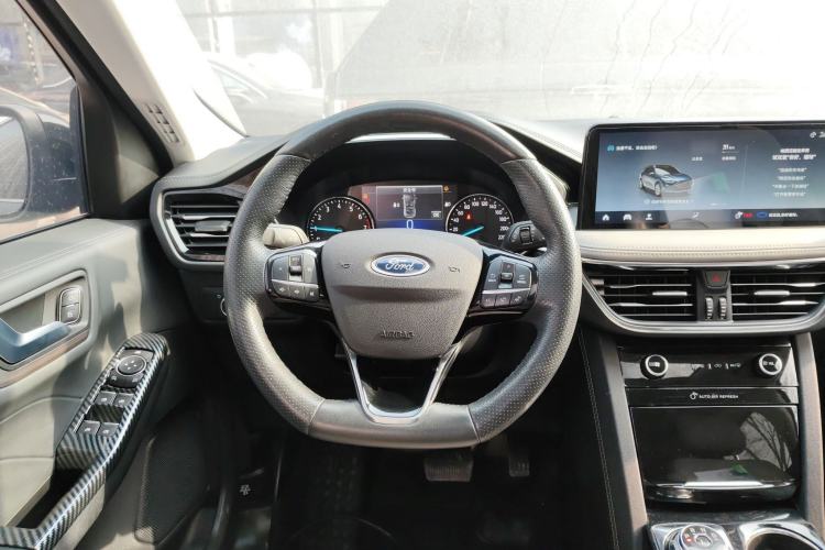 Used Ford Escape 2020 EcoBoost 245 Two-Wheel-Drive Titanium Edition Steering Wheel