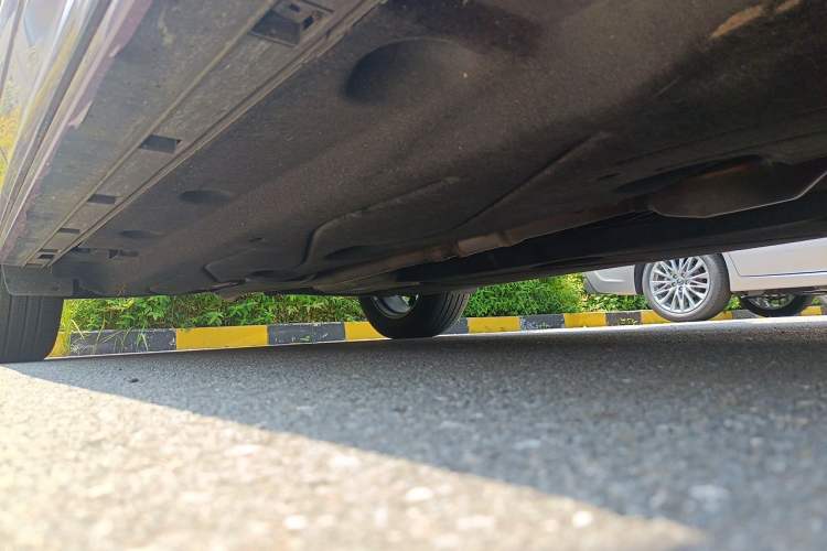Used Ford Escape 2020 EcoBoost 245 Four-Wheel Drive ST-LINE Deluxe Edition Chassis Front Right