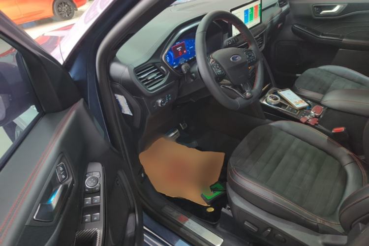Used Ford Escape 2020 EcoBoost 245 Four-Wheel Drive ST-LINE Deluxe Edition Driver Seat