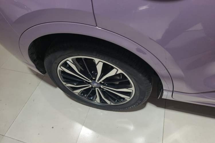 Used Ford Escape 2020 EcoBoost 245 Four-Wheel Drive ST-LINE Deluxe Edition Right Rear Wheel Hub