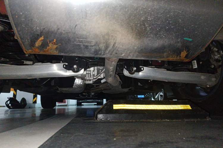 Used Ford Escape 2020 EcoBoost 245 Four-Wheel Drive Luxury Edition Chassis Rear