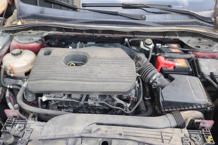 Used Ford Escape 2020 EcoBoost 245 Four-Wheel Drive ST-LINE Deluxe Edition Engine Bay