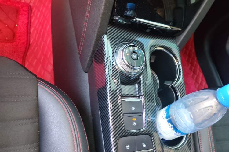 Used Ford Escape 2020 EcoBoost 245 Four-Wheel Drive ST-LINE Deluxe Edition Gear Lever