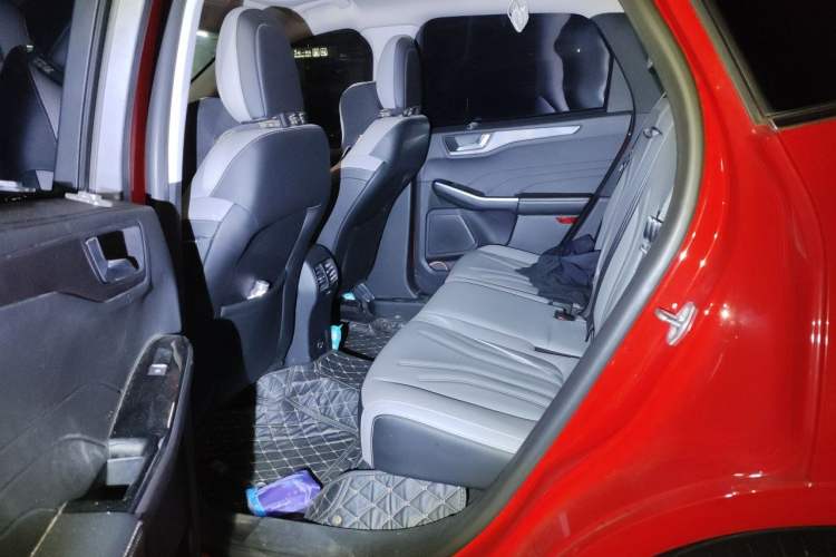 Used Ford Escape 2020 EcoBoost 245 Two-Wheel Drive Smart & Enjoyment Model Left Rear Seat