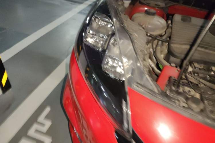 Used Ford Escape 2020 EcoBoost 245 Two-Wheel Drive Smart & Enjoyment Model Right Front Headlight
