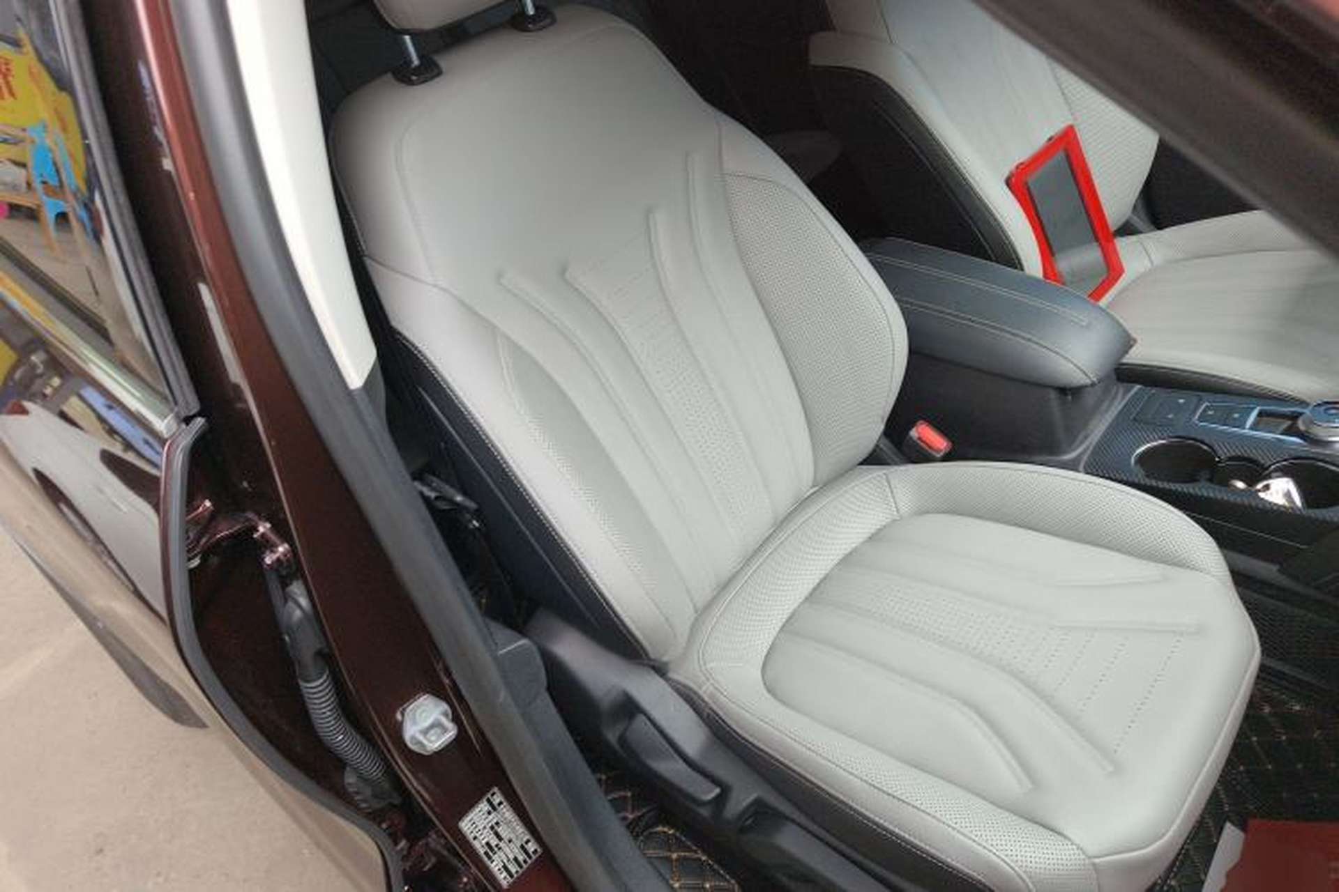 Used Ford Escape 2020 EcoBoost 245 4x4 Enjoyment Model Right Front Seat