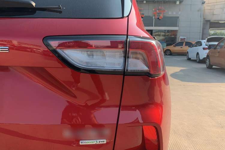 Used Ford Escape 2020 EcoBoost 245 Four-Wheel Drive ST-LINE Deluxe Edition Right Rear Taillight