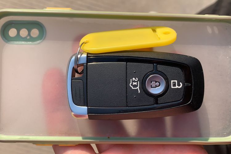 Used Ford Escape 2020 EcoBoost 245 Four-Wheel Drive ST-LINE Deluxe Edition Vehicle Key