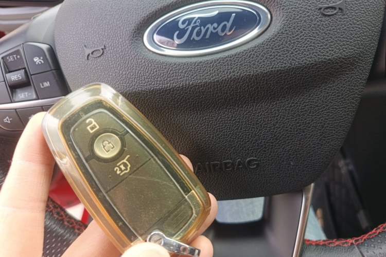 Used Ford Escape 2020 EcoBoost 245 Four-Wheel Drive ST-LINE Deluxe Edition Vehicle Key