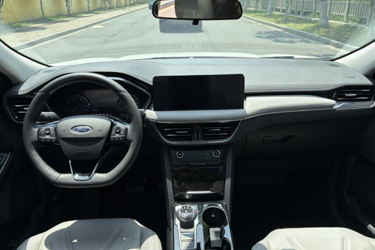 Used Ford Escape 2020 EcoBoost 245 Two-Wheel-Drive Titanium Edition Audio And AC Panel