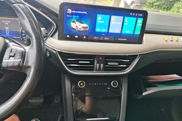 Used Ford Escape 2020 EcoBoost 245 4x4 Enjoyment Model Audio And AC Panel