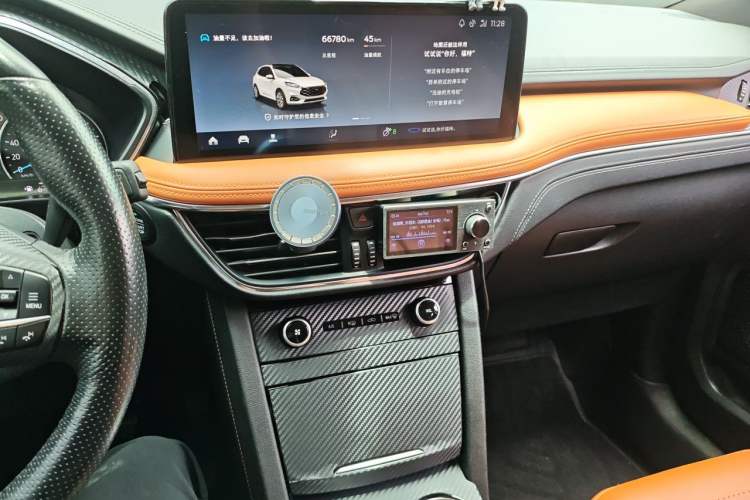 Used Ford Escape 2020 EcoBoost 245 Two-Wheel-Drive Titanium Edition Audio And AC Panel