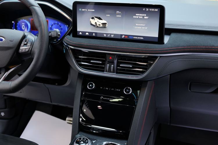 Used Ford Escape 2020 EcoBoost 245 Four-Wheel Drive ST-LINE Deluxe Edition Audio And AC Panel
