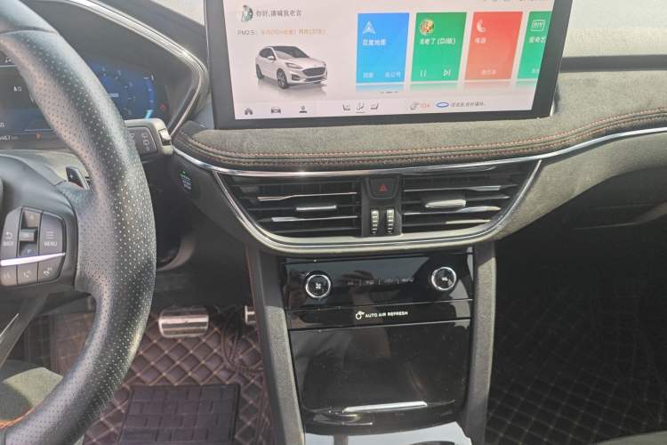 Used Ford Escape 2020 EcoBoost 245 Four-Wheel Drive ST-LINE Deluxe Edition Audio And AC Panel
