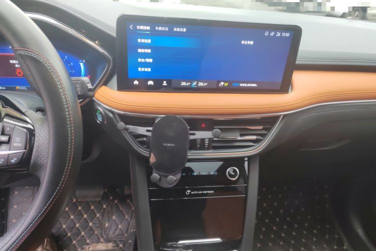 Used Ford Escape 2020 EcoBoost 245 Four-Wheel Drive Luxury Edition Audio And AC Panel