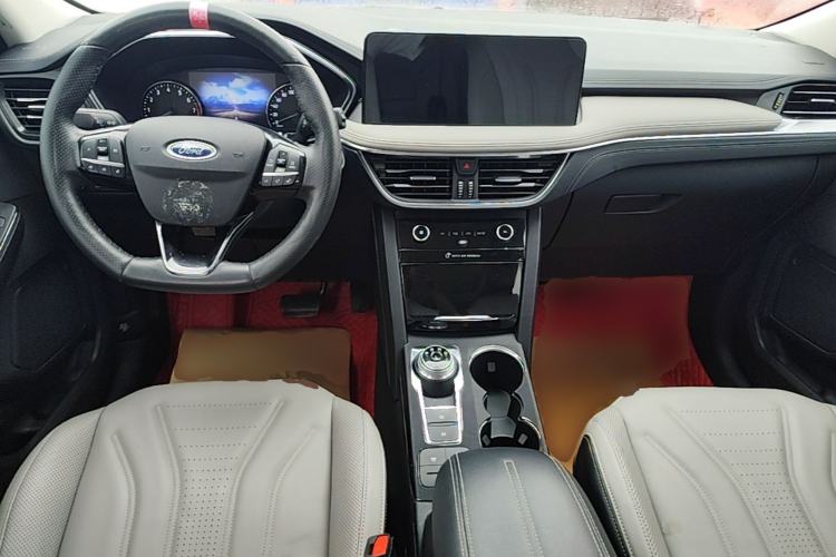 Used Ford Escape 2020 EcoBoost 245 Two-Wheel-Drive Titanium Edition Center Console
