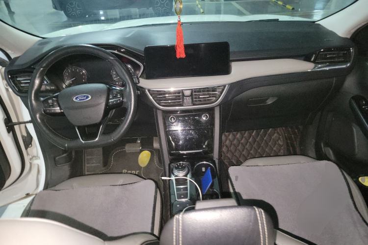 Used Ford Escape 2020 EcoBoost 245 4x4 Enjoyment Model Center Console