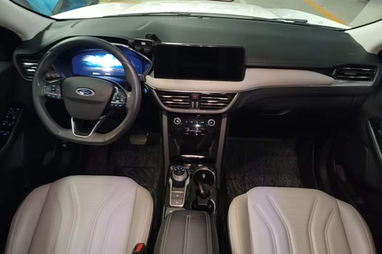 Used Ford Escape 2020 EcoBoost 245 Four-Wheel Drive Luxury Edition Center Console
