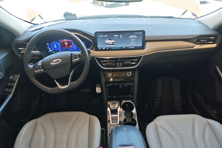 Used Ford Escape 2020 EcoBoost 245 Four-Wheel Drive Luxury Edition Center Console