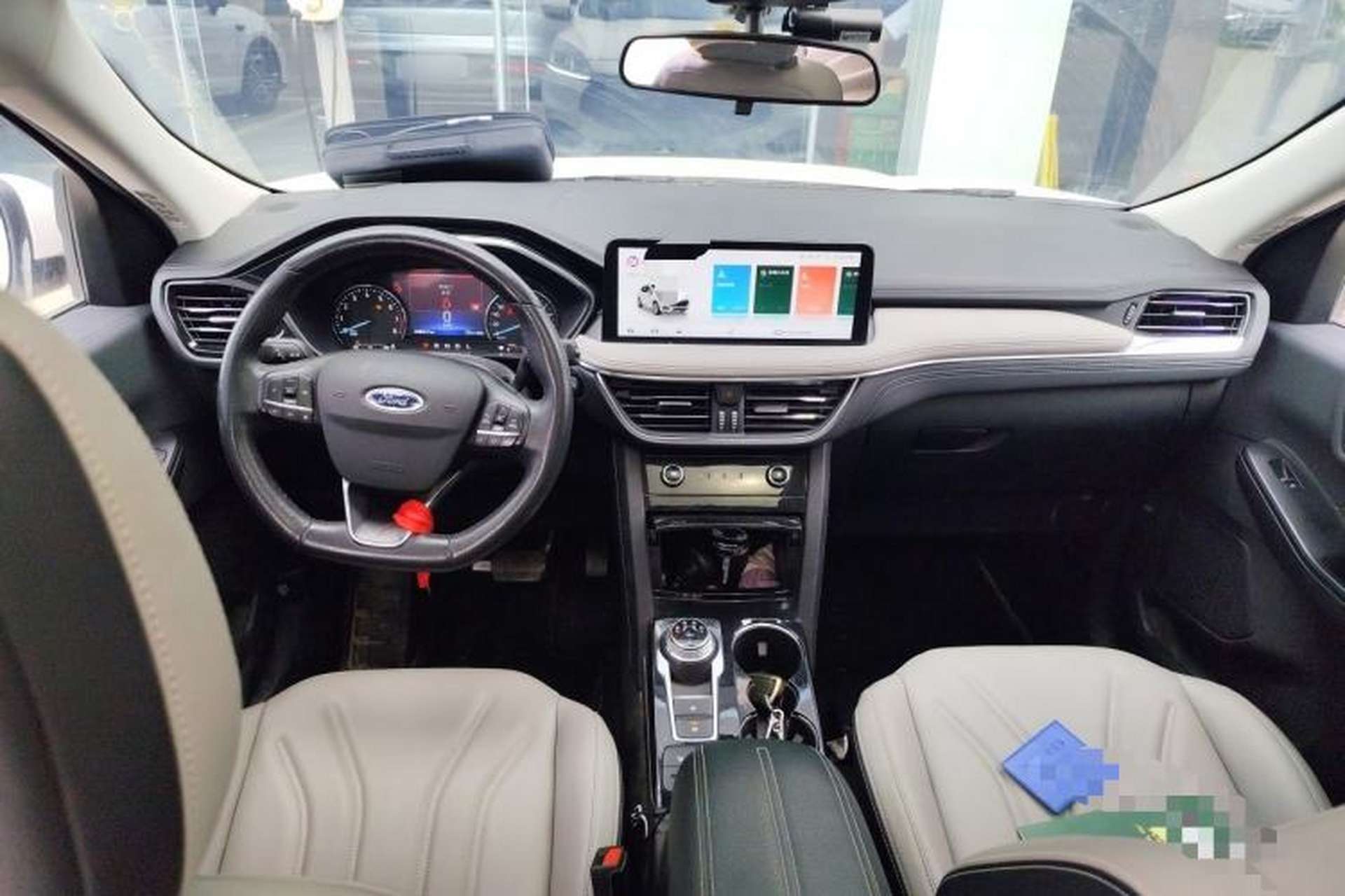 Used Ford Escape 2020 EcoBoost 245 Two-Wheel-Drive Comfort Edition Center Console