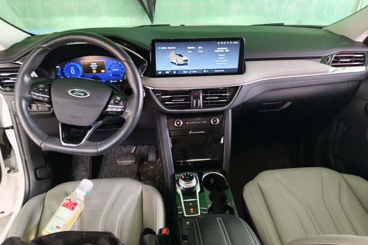 Used Ford Escape 2020 EcoBoost 245 Four-Wheel Drive Luxury Edition Center Console