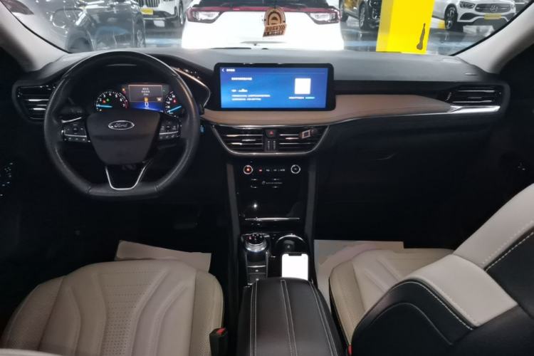 Used Ford Escape 2020 EcoBoost 245 Two-Wheel-Drive Titanium Edition Center Console