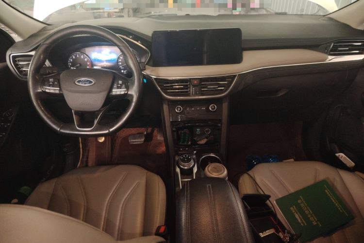 Used Ford Escape 2020 EcoBoost 245 Two-Wheel-Drive Comfort Edition Center Console