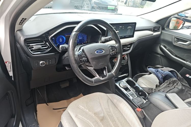 Used Ford Escape 2020 EcoBoost 245 Four-Wheel Drive Luxury Edition Center Console