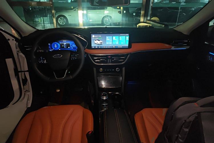 Used Ford Escape 2020 EcoBoost 245 Four-Wheel Drive Luxury Edition Center Console