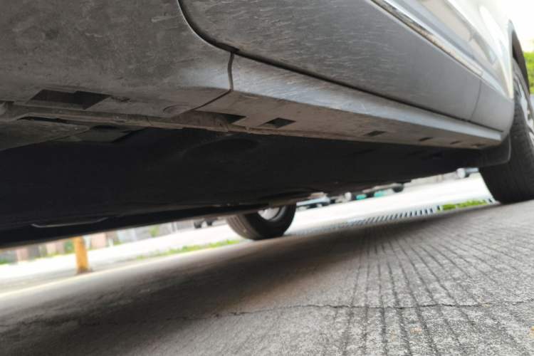 Used Ford Escape 2020 EcoBoost 245 Two-Wheel-Drive Titanium Edition Chassis Front Left