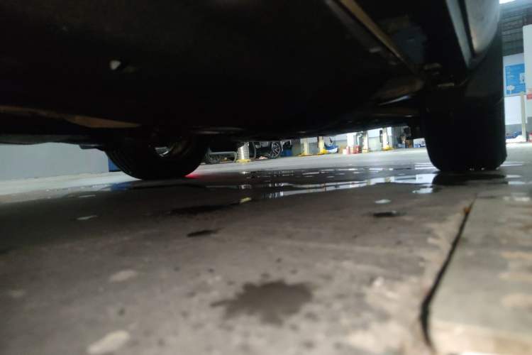 Used Ford Escape 2020 EcoBoost 245 Two-Wheel-Drive Comfort Edition Chassis Front Right