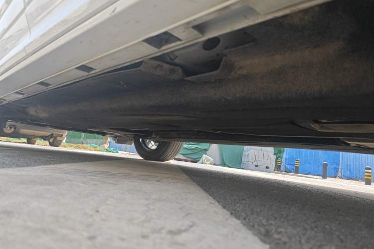 Used Ford Escape 2020 EcoBoost 245 Four-Wheel Drive ST-LINE Deluxe Edition Chassis Rear Left
