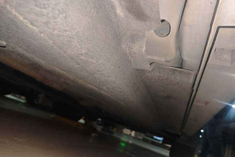 Used Ford Escape 2020 EcoBoost 245 Four-Wheel Drive Titanium Edition Chassis Rear Right