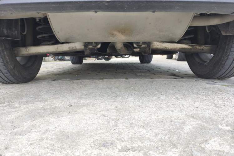 Used Ford Escape 2020 EcoBoost 245 Two-Wheel-Drive Titanium Edition Chassis Rear Right
