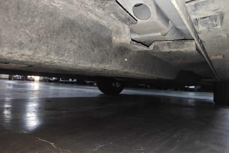Used Ford Escape 2020 EcoBoost 245 Two-Wheel-Drive Titanium Edition Chassis Rear Right
