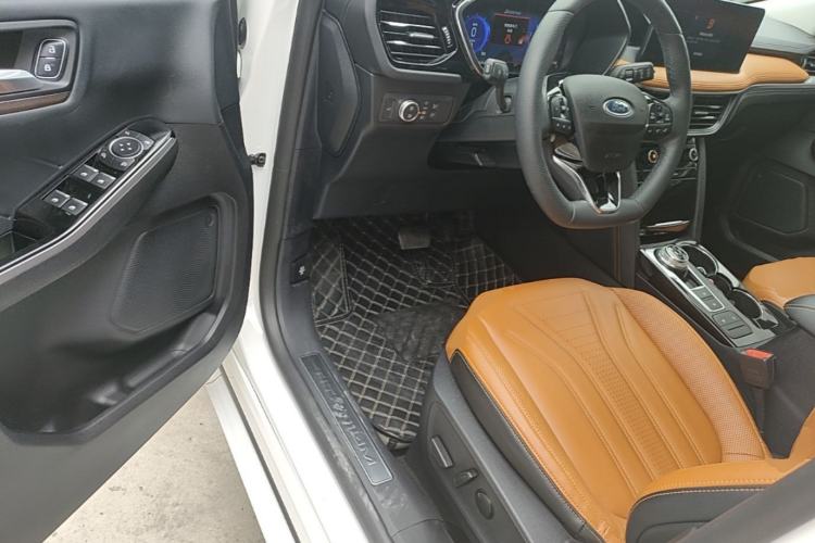 Used Ford Escape 2020 EcoBoost 245 Two-Wheel Drive Smart & Enjoyment Model Driver Seat