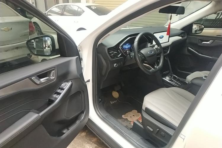 Used Ford Escape 2020 EcoBoost 245 4x4 Enjoyment Model Driver Seat