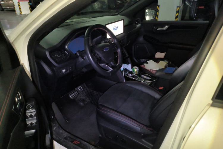 Used Ford Escape 2020 EcoBoost 245 Four-Wheel Drive ST-LINE Deluxe Edition Driver Seat