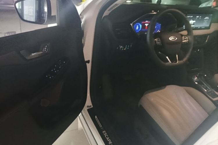 Used Ford Escape 2020 EcoBoost 245 Two-Wheel Drive Smart & Enjoyment Model Driver Seat