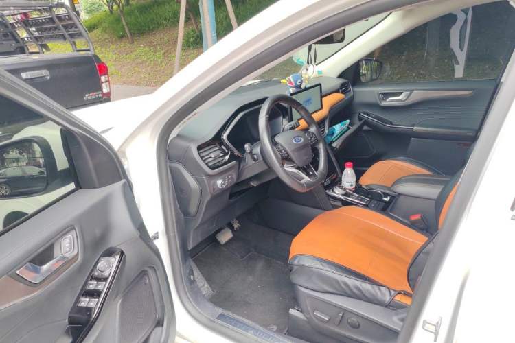 Used Ford Escape 2020 EcoBoost 245 Two-Wheel Drive Smart & Enjoyment Model Driver Seat